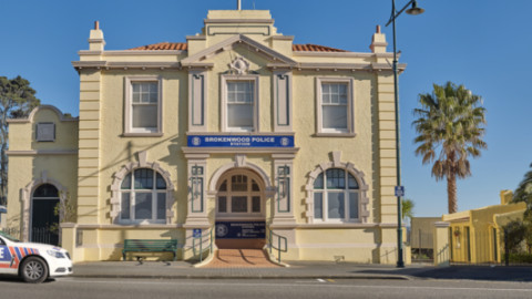 Ander Krimiserien backdrop