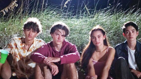 Nochmal, nochmal 🥰 Again and again backdrop