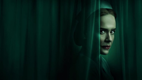 women loving women ⚢ backdrop