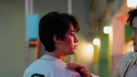 3. DE|REAL Filme/Serien backdrop